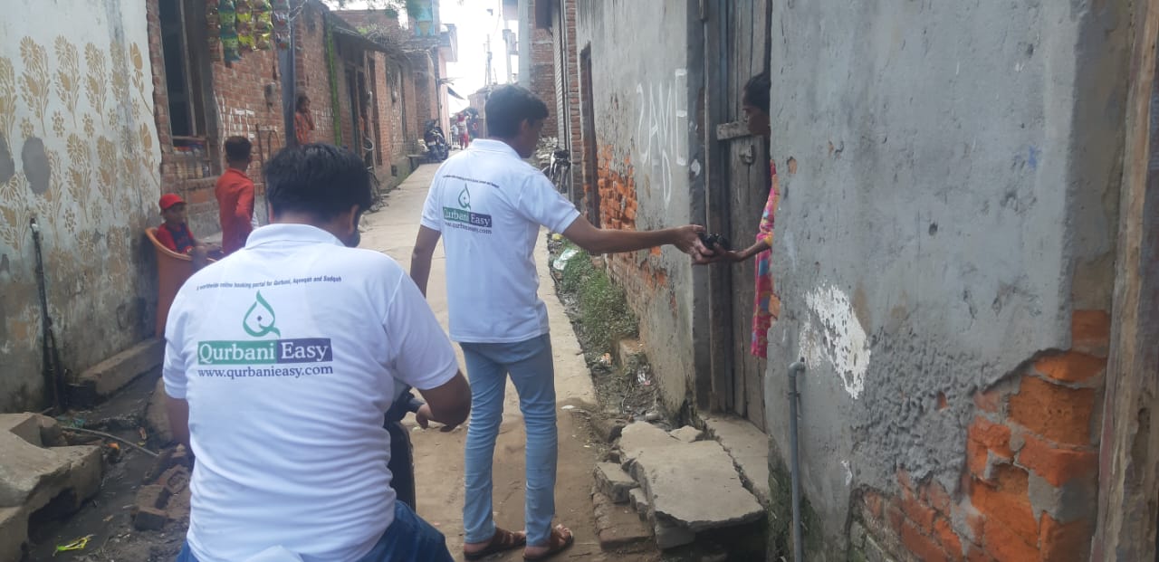 Door to door distribution by Qurbani Easy